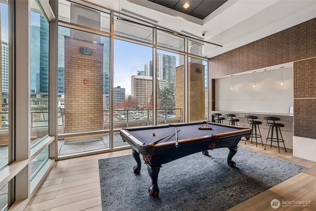 $799,000 | 10650 Northeast 9th Place, Unit 1423, Bellevue, WA 98004