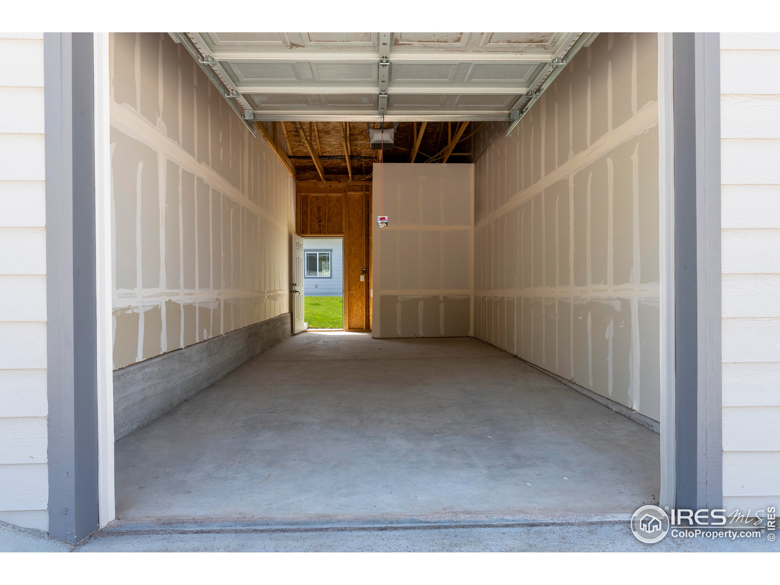 820 Grant Street, Unit E Wray, CO 80758 - Photo 16 of 30