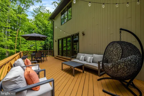 $1,995,000 | 904 Falls Bridge Lane, Great Falls, VA 22066