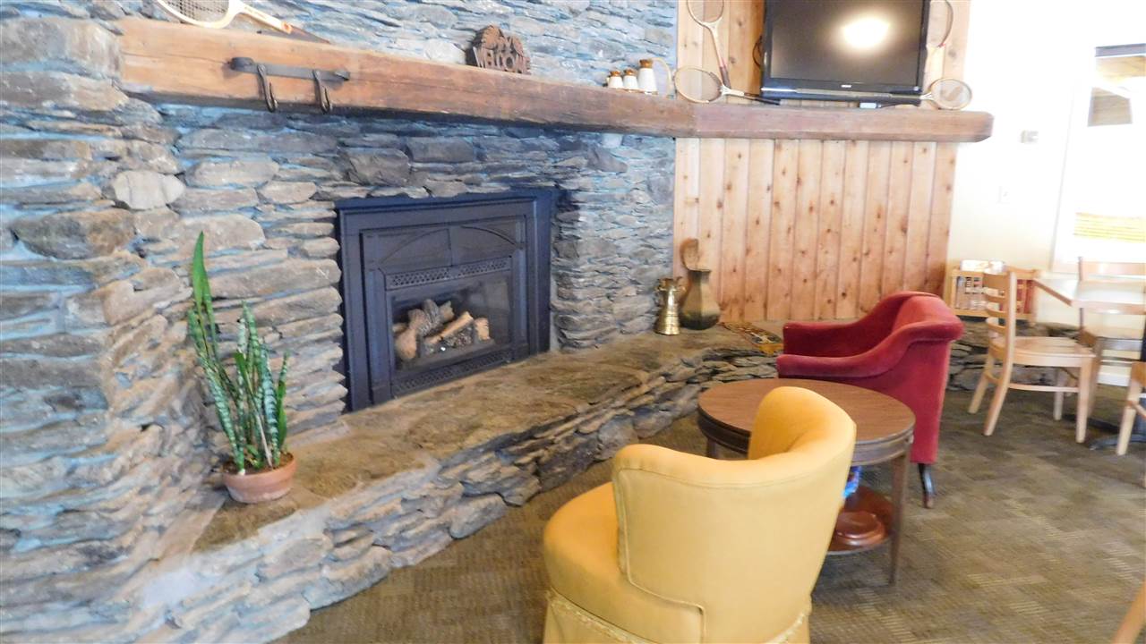 7 Bridges Resort, Unit 7 Warren, VT 05674 - Photo 37 of 38 Gallery Image 37