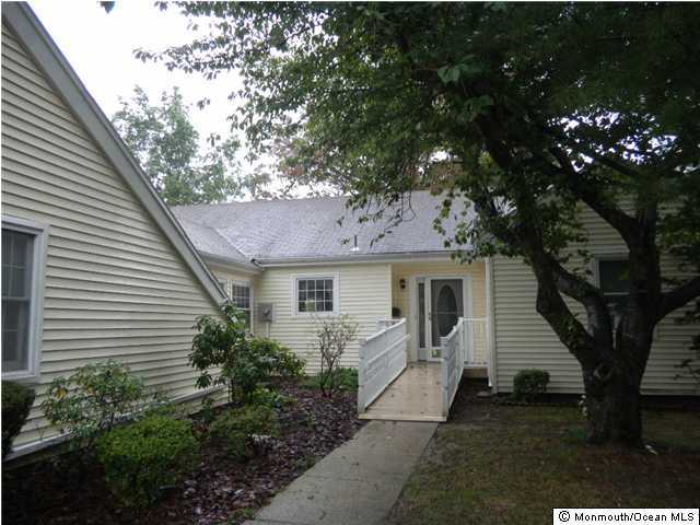 8 Zacatin Road, Unit B Freehold, NJ 07728 - Photo 1 of 3 Primary Photo