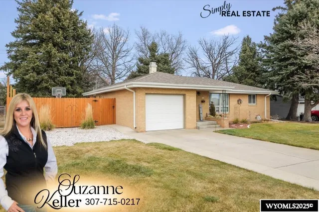 $225,000 | 1920 Davis Avenue, Gering, NE 69341