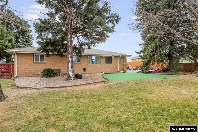 $225,000 | 1920 Davis Avenue, Gering, NE 69341