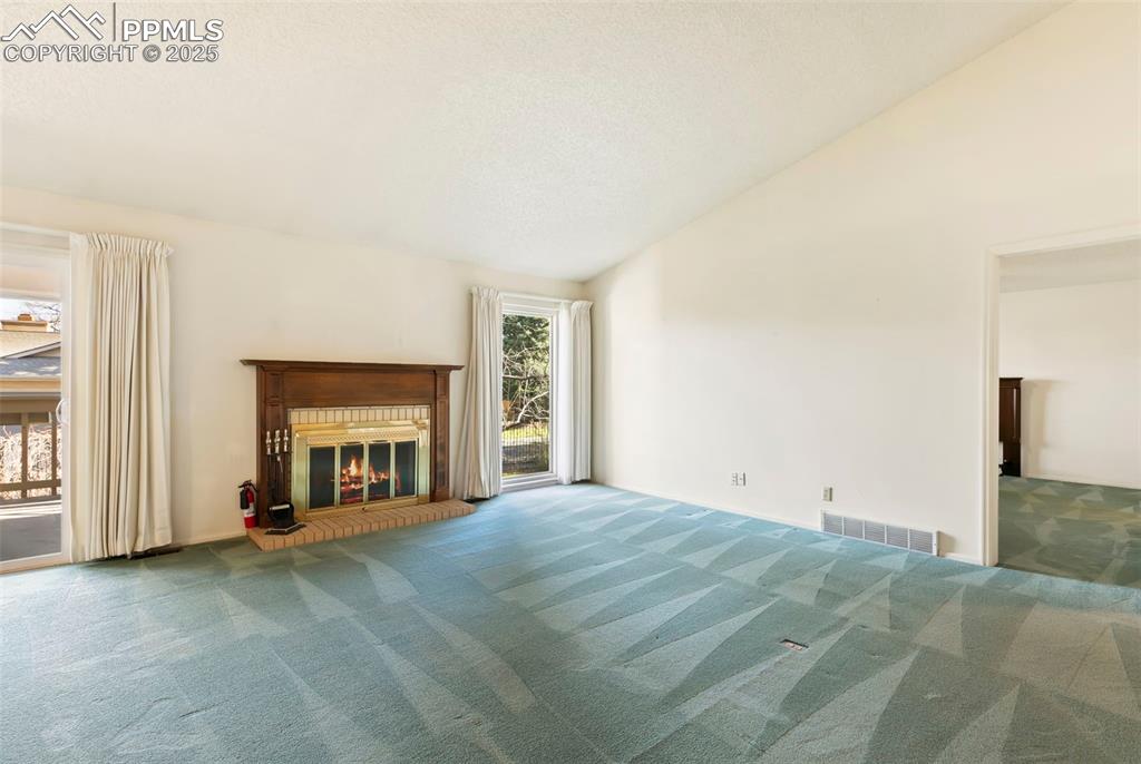 2051 Glenhill Road Colorado Springs, CO 80906 - Photo 4 of 32