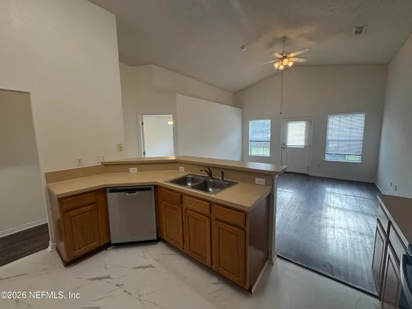 $1,975 | 7557 Cliff Cottage Drive, Jacksonville, FL 32244