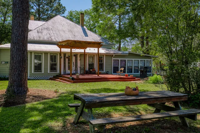 $670,000 | 235 Hickory Road, New Ulm, TX 78950