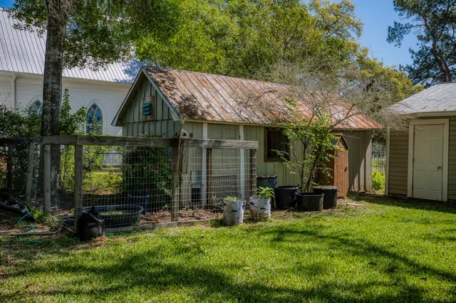 $670,000 | 235 Hickory Road, New Ulm, TX 78950