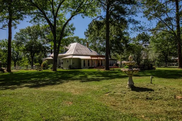 $670,000 | 235 Hickory Road, New Ulm, TX 78950