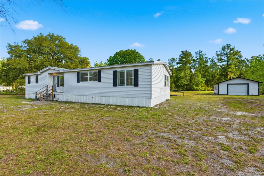 6903 Southwest County Road 225 Starke, FL 32091 - Photo 1 of 1