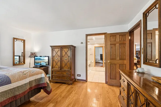 $724,900 | 1090 Roselle Road, Inverness, IL 60067