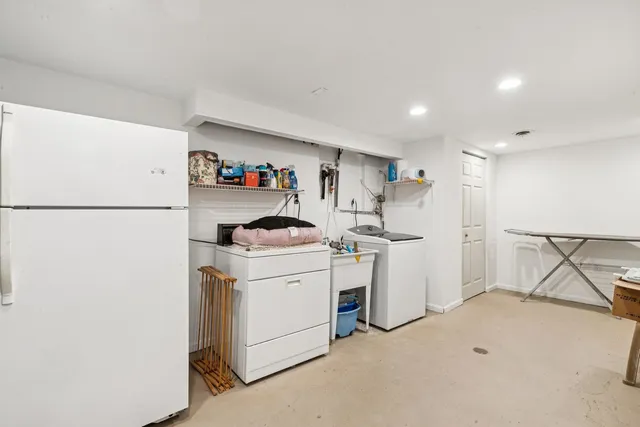 $724,900 | 1090 Roselle Road, Inverness, IL 60067