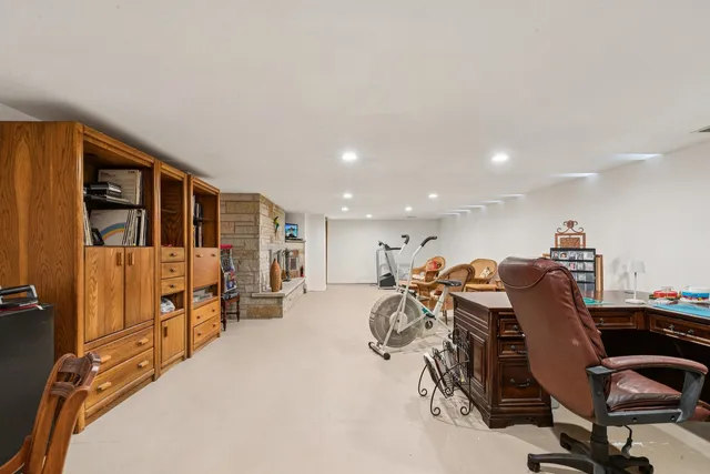 $724,900 | 1090 Roselle Road, Inverness, IL 60067