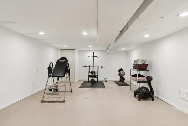 $724,900 | 1090 Roselle Road, Inverness, IL 60067