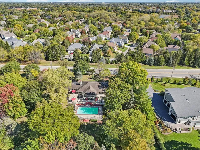 $724,900 | 1090 Roselle Road, Inverness, IL 60067