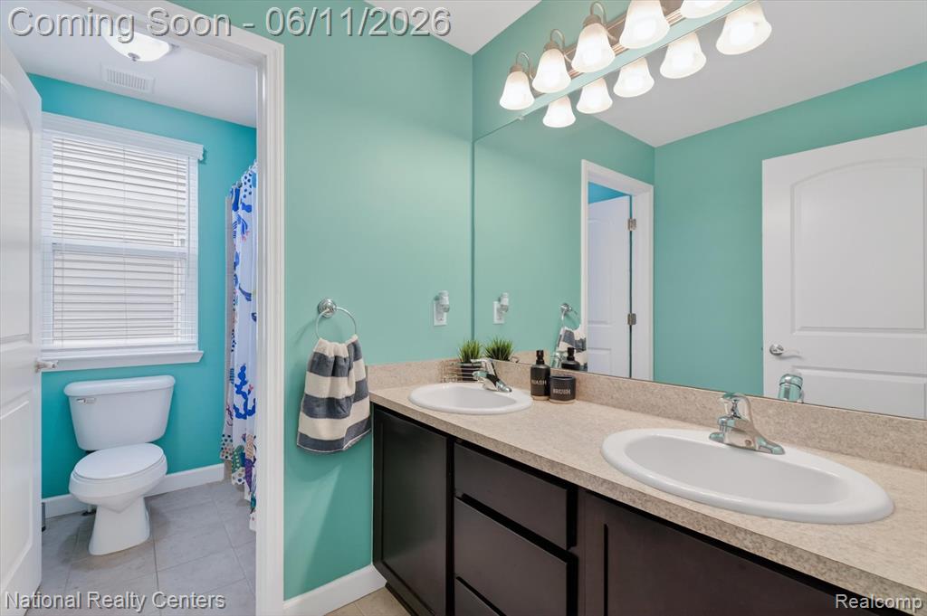 27412 Victoria Road Novi, MI 48374 - Photo 36 of 61
