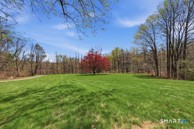 408 Maromas Road Middletown, CT 06457 - Photo 13 of 34