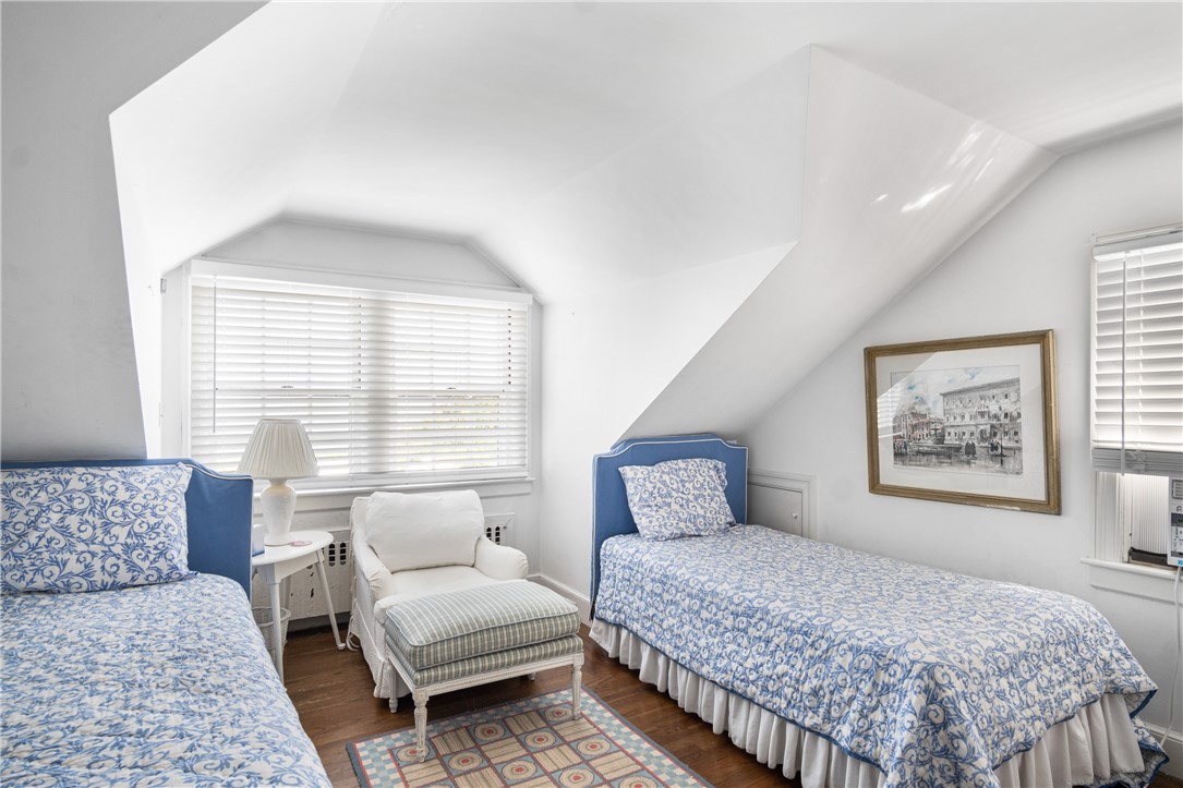 2 Barclay Square Newport, RI 02840 - Photo 19 of 38