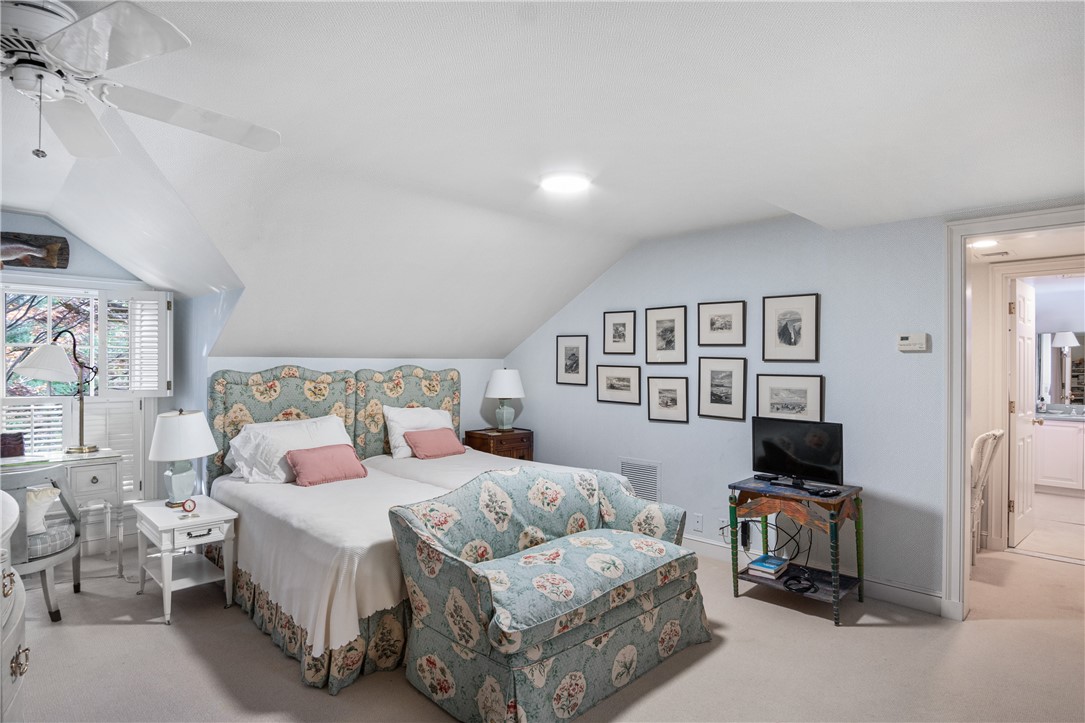 2 Barclay Square Newport, RI 02840 - Photo 29 of 38