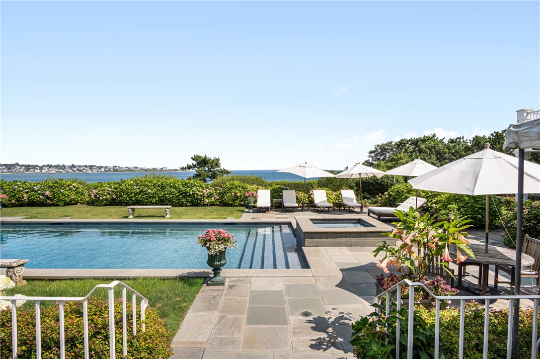 2 Barclay Square Newport, RI 02840 - Photo 35 of 38