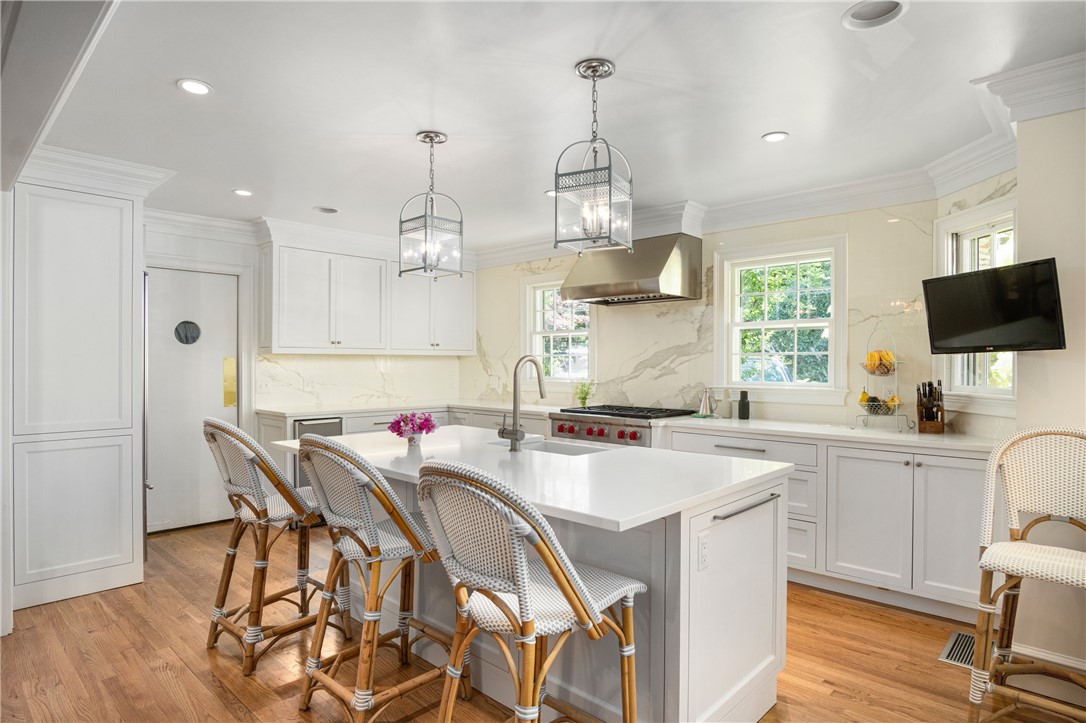 2 Barclay Square Newport, RI 02840 - Photo 5 of 38