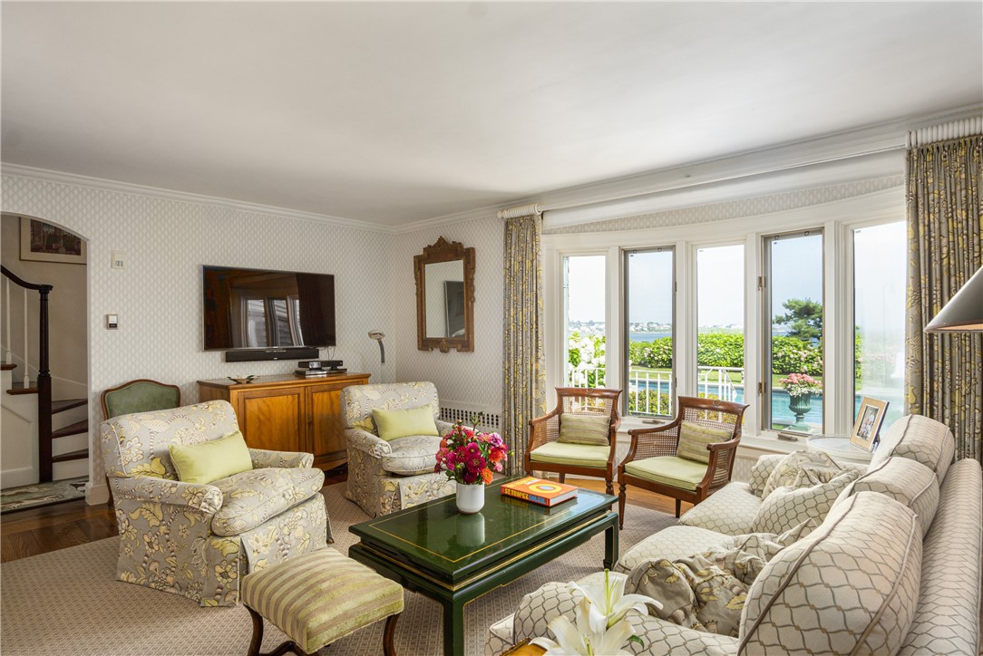 2 Barclay Square Newport, RI 02840 - Photo 9 of 38