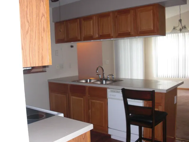 $197,200 | 2530 Edgewood Drive, Unit 38, Beloit, WI 53511