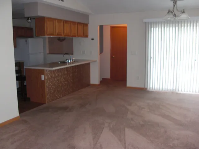 $197,200 | 2530 Edgewood Drive, Unit 38, Beloit, WI 53511