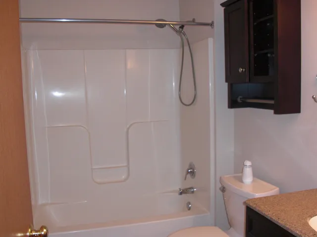 $197,200 | 2530 Edgewood Drive, Unit 38, Beloit, WI 53511