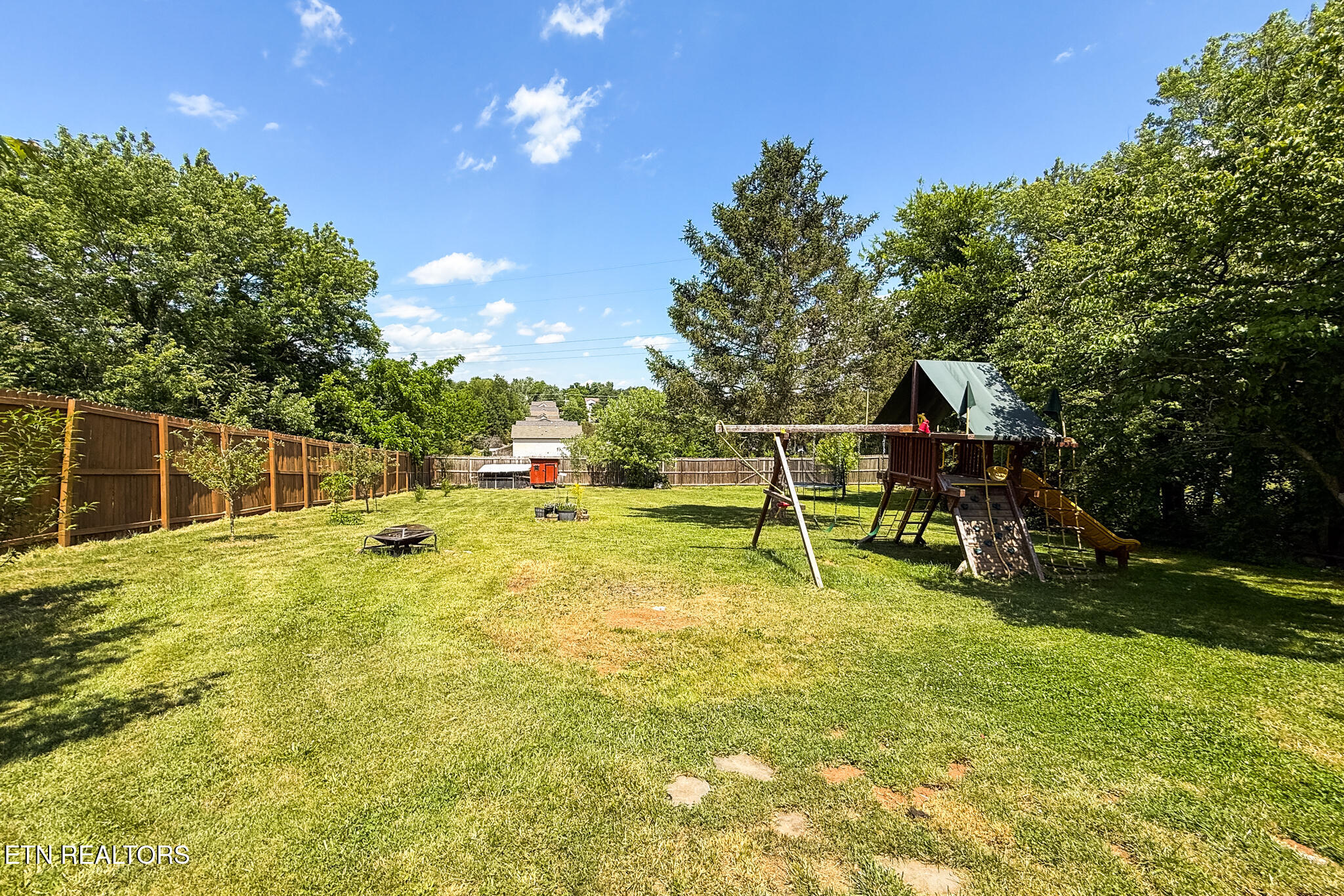 7732 Cranley Road Powell, TN 37849 - Photo 21 of 24 HUGE Backyard