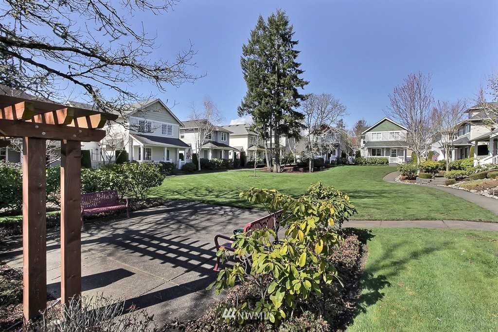 1408 Rooklidge Street DuPont, WA 98327 - Photo 2 of 15 Gallery Image 2