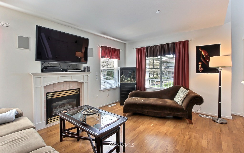 1408 Rooklidge Street DuPont, WA 98327 - Photo 4 of 15 Gallery Image 4