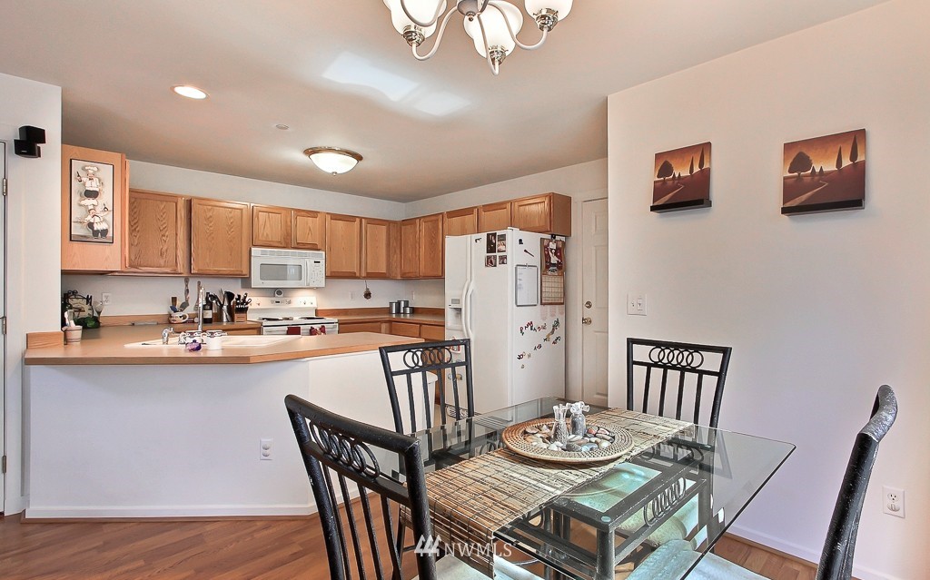 1408 Rooklidge Street DuPont, WA 98327 - Photo 5 of 15 Gallery Image 5