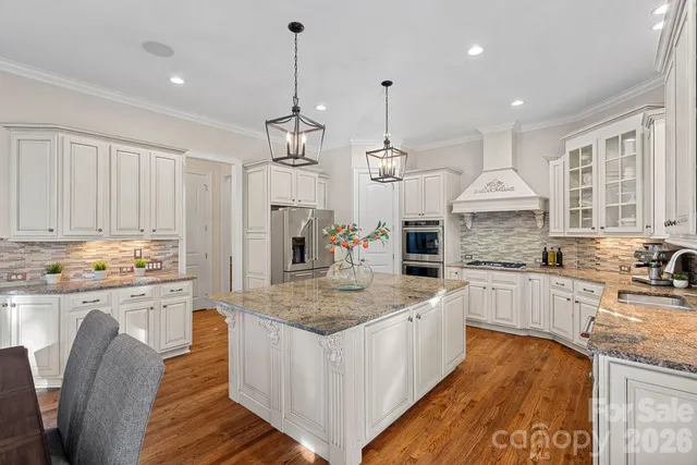 $1,650,000 | 7007 Camrose Crossing Lane, Matthews, NC 28104