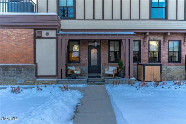 $2,331,100 | 122 Regent Street, Unit 1, Saratoga Springs, NY 12866
