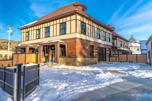 $2,331,100 | 122 Regent Street, Unit 1, Saratoga Springs, NY 12866