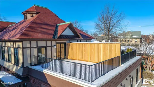 $2,331,100 | 122 Regent Street, Unit 1, Saratoga Springs, NY 12866