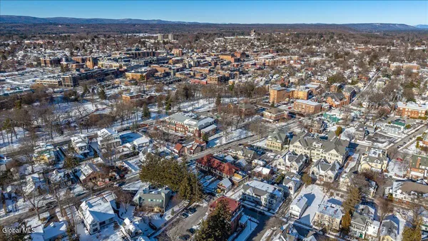 $2,331,100 | 122 Regent Street, Unit 1, Saratoga Springs, NY 12866