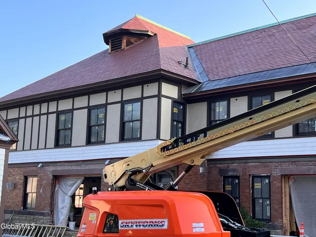 $2,331,100 | 122 Regent Street, Unit 1, Saratoga Springs, NY 12866