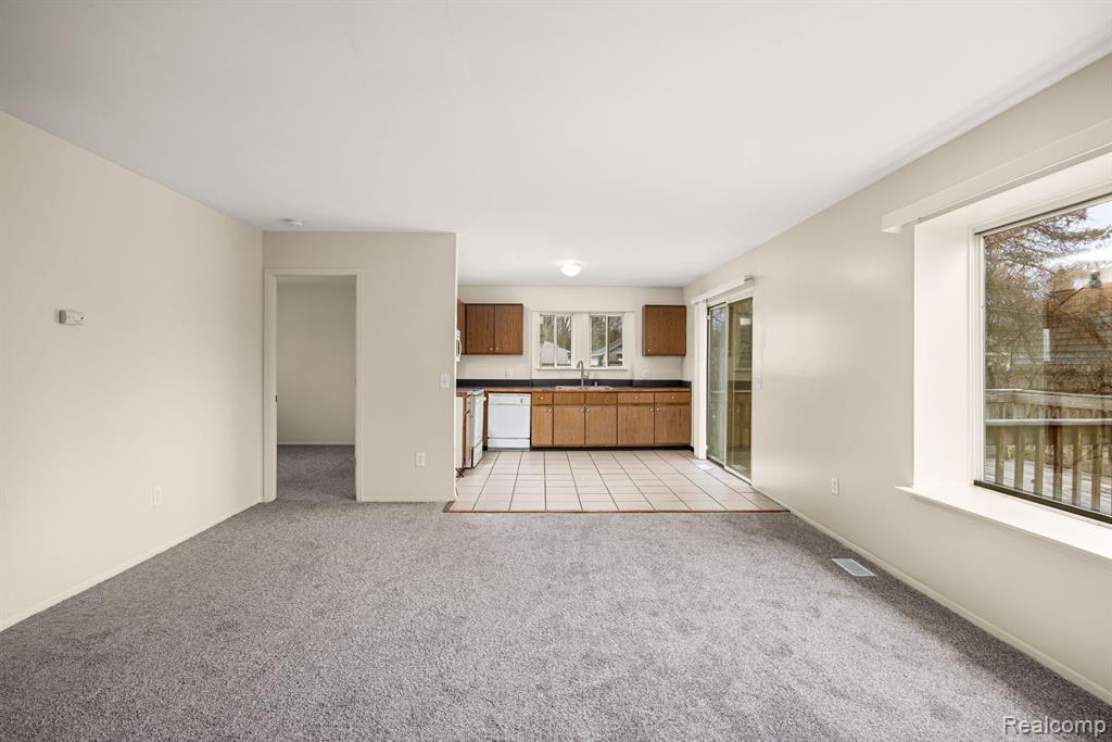 15895 Ridgebrook Path Romulus, MI 48174 - Photo 6 of 25