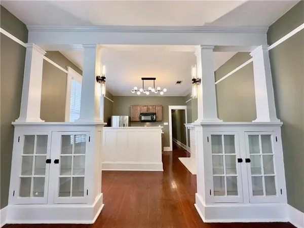 $2,800 | 2626 Magazine Street, New Orleans, LA 70130