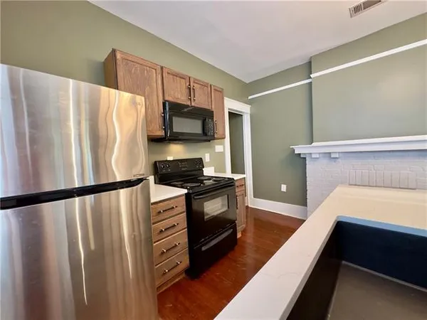 $2,800 | 2626 Magazine Street, New Orleans, LA 70130