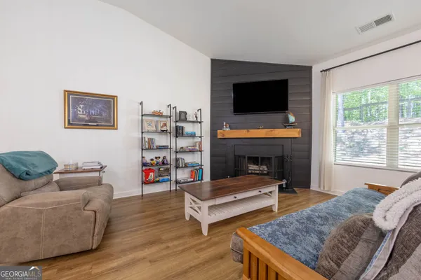 $330,000 | 401 Daffodil Drive, Temple, GA 30179