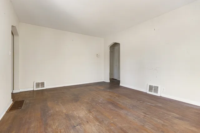 $110,000 | 3310 186th Street, Lansing, IL 60438