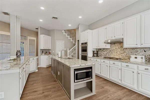 $699,900 | 5801 Belle Chasse Lane, Frisco, TX 75035