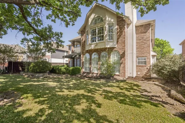 $699,900 | 5801 Belle Chasse Lane, Frisco, TX 75035