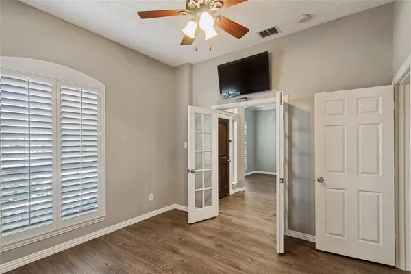 $699,900 | 5801 Belle Chasse Lane, Frisco, TX 75035