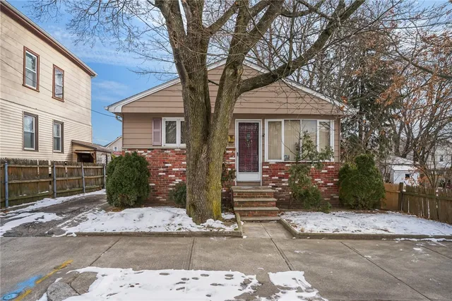 $309,000 | 15 Job Street, Providence, RI 02904