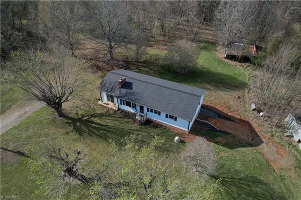 $279,900 | 1065 Dallas King Road, Westfield, NC 27053