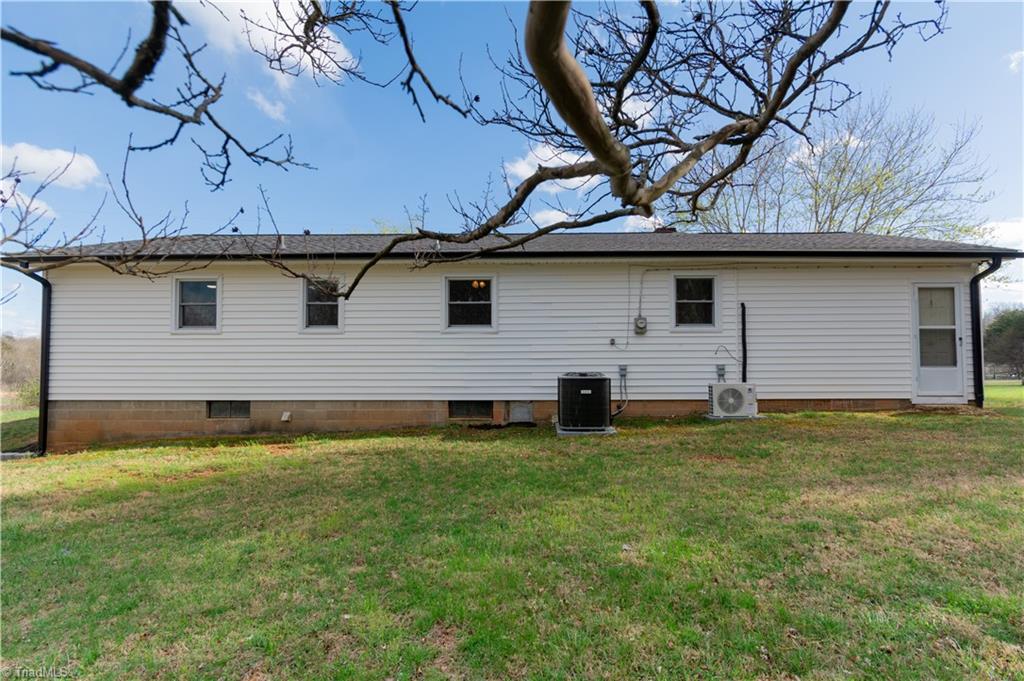 1065 Dallas King Road Westfield, NC 27053 - Photo 38 of 46