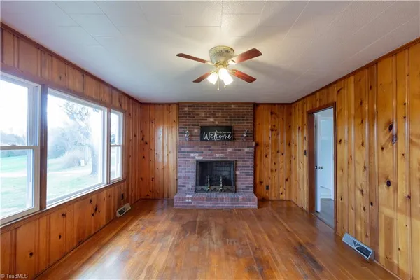 $279,900 | 1065 Dallas King Road, Westfield, NC 27053